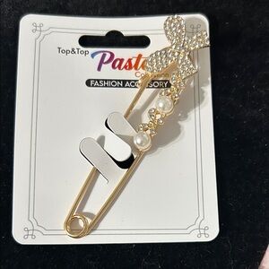 Gold and Pearl Crystal Brooch